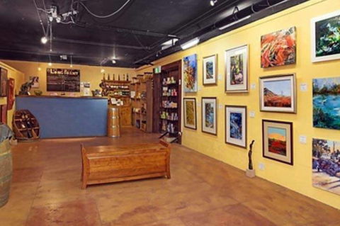 Long Point Vineyard & Art Gallery - Internet Find 0