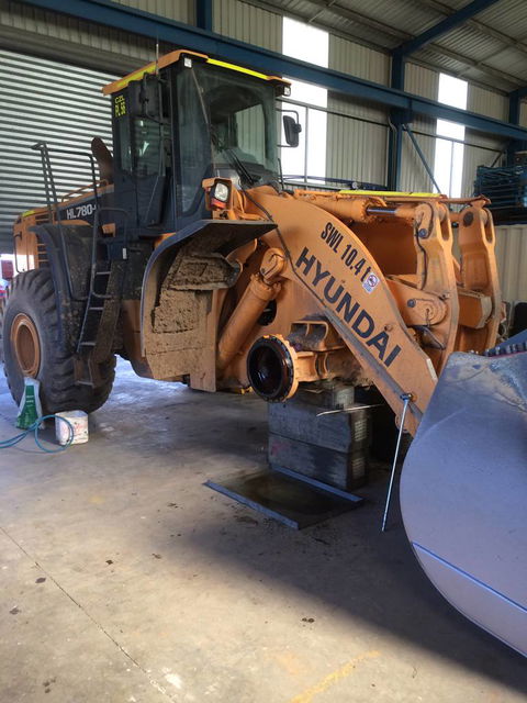 Heavy Diesel Specialists - Internet Find 0