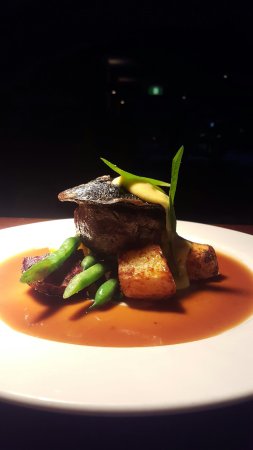 Wet Paint Restaurant - Internet Find 0