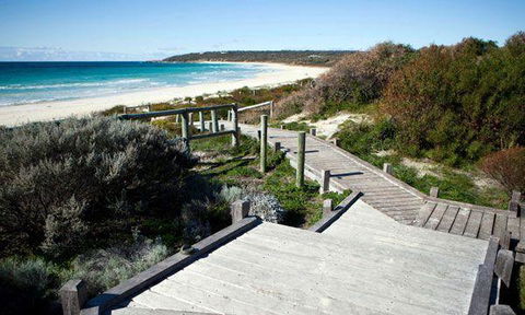 Bunkers Beach House - Internet Find 0