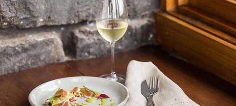 The Peak Restaurant At Spicers Peak Lodge - Internet Find 2
