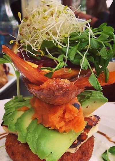 Colonial Kitchen At The Commercial Hotel - Internet Find 9