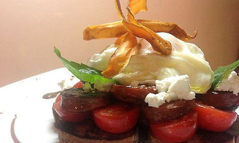 Colonial Kitchen At The Commercial Hotel - Internet Find 6