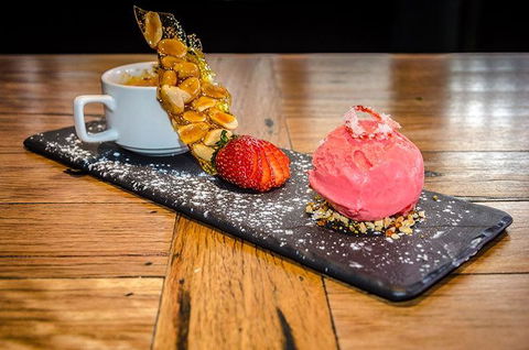 Chicane Bar & Grill - Internet Find 12