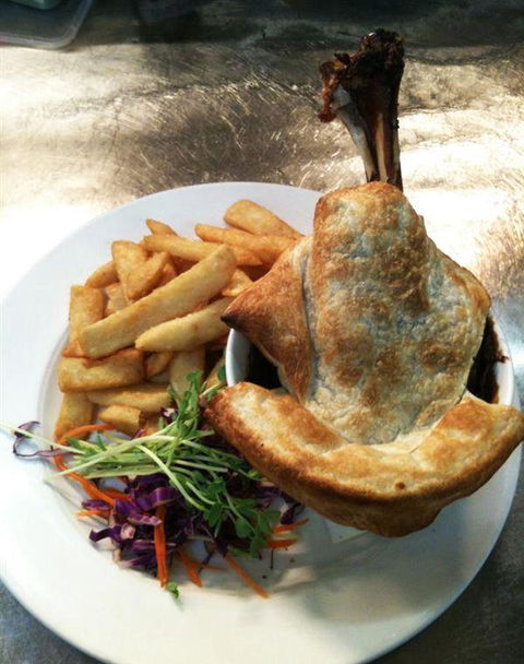 Nicholsons Bar And Grill - Internet Find 11