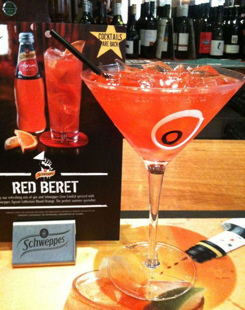 Nicholsons Bar And Grill - Internet Find 16