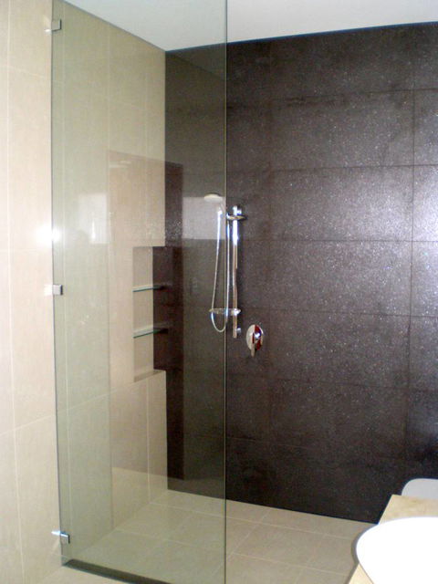 Citicoast Showerscreens & Glass - Internet Find 3