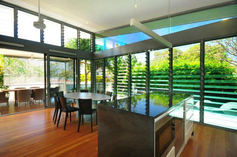 North Queensland Glass & Glazing - Internet Find 4