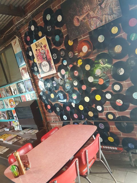 Cafe Komodo - Internet Find 2