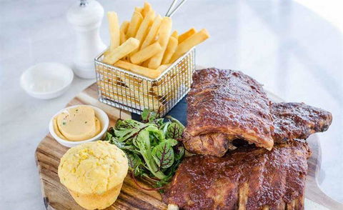 Bulli Beach Cafe - Internet Find 12