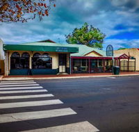 Cafe on Uduc - Internet Find
