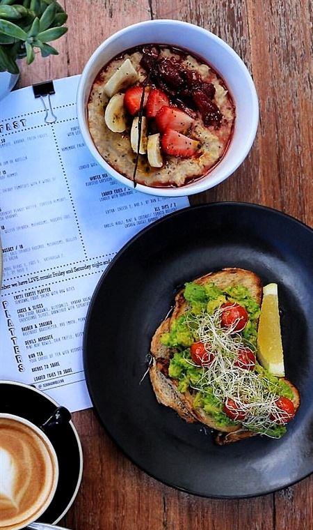 Coco Mojo Bar & Grill - Internet Find 4
