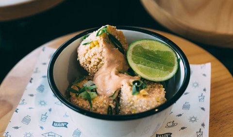 Izzy's Restaurant - Internet Find 3