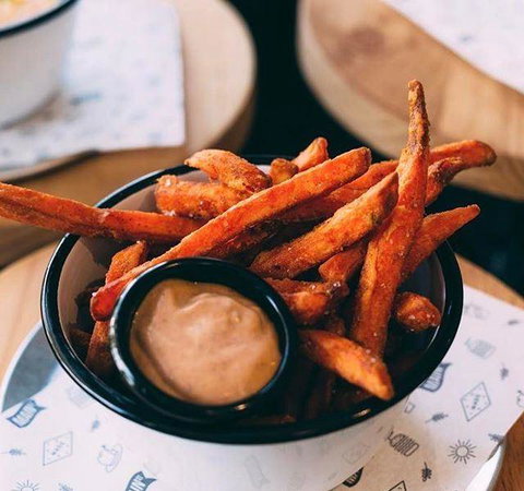 Izzy's Restaurant - Internet Find 6