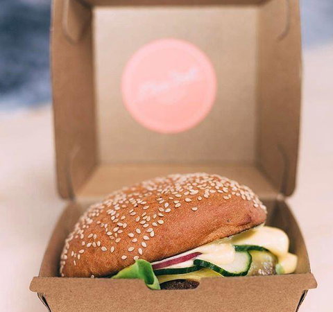 Izzy's Restaurant - Internet Find 7