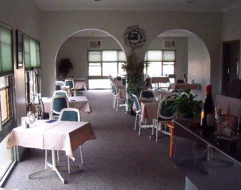 Shells Restaurant - Internet Find 0