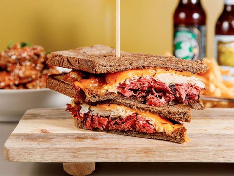 Noho NYC Bar & Grill - Internet Find 13