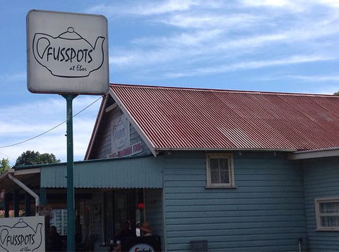 Fusspots At Ebor - Internet Find 0
