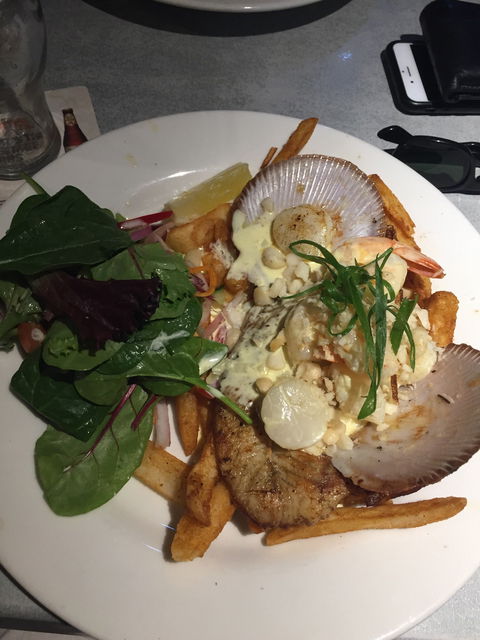 The Tree Restaurant - Internet Find 3