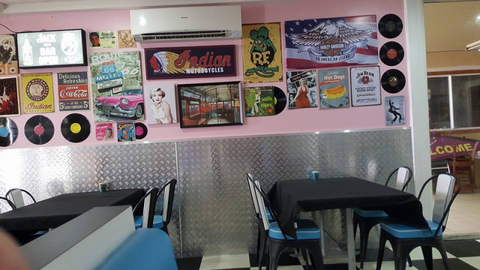 Happy Days Diner - Internet Find 3