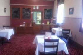 Ellalong Hotel - Internet Find 1