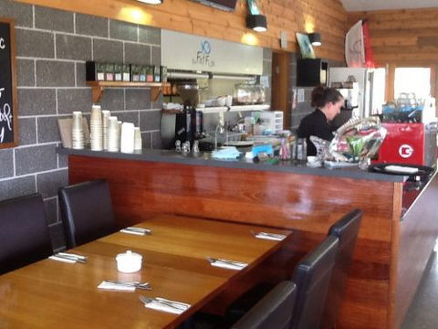 Fat Fish Beachfront Bistro - Internet Find 2