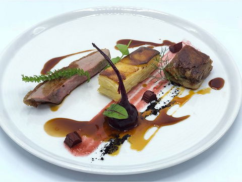 Eschalot Restaurant - Internet Find 0