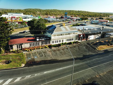 Gracemere Hotel & Bistro - Internet Find 0
