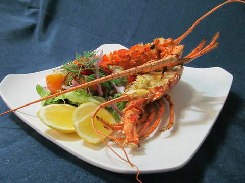 Bushland Beach Tavern - Internet Find 4