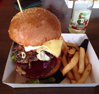 Howard Springs Tavern - Internet Find