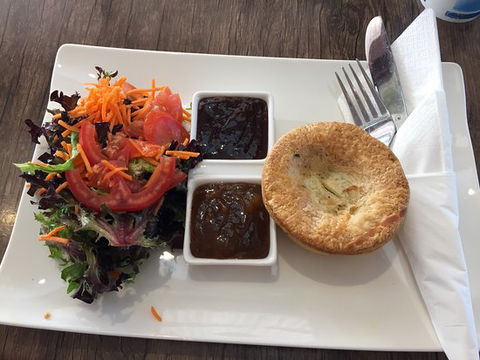 Kulata Academy Cafe - Internet Find 0