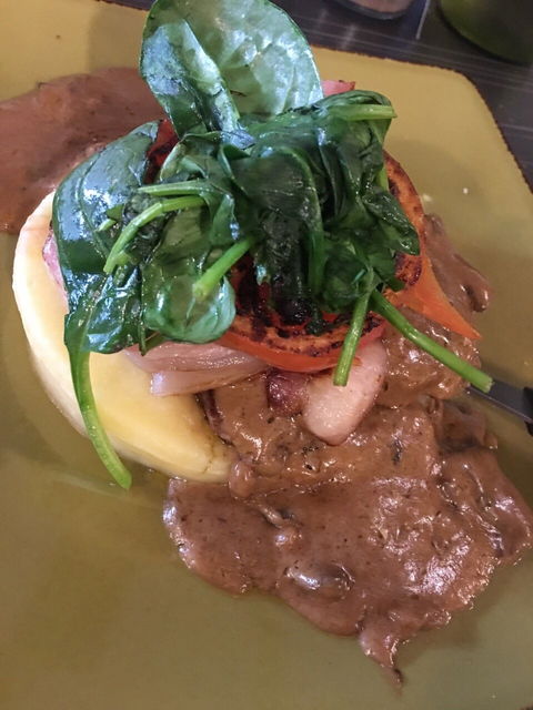 Belly's Bar & Grill - Internet Find 4