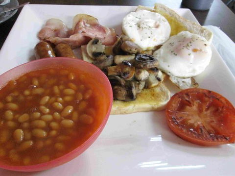Molly's Great Food Cafe - Internet Find 0