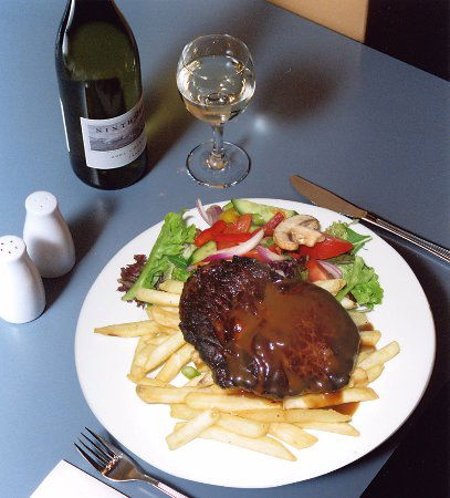 Bridge Hotel Bistro - Internet Find 0