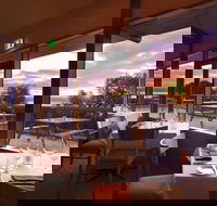 The Bay Restaurant - Internet Find