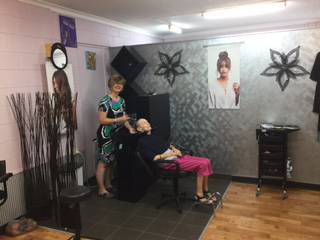 Hair Strand Salon - Internet Find 1