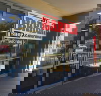 Maxs Barber Shop - Internet Find