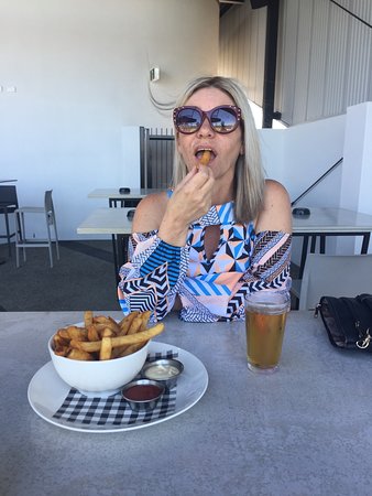 The Vale Bar & Brasserie - Internet Find 0