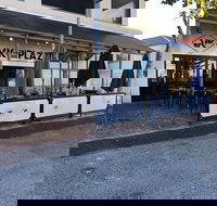 VK's on the PLAZA - Internet Find