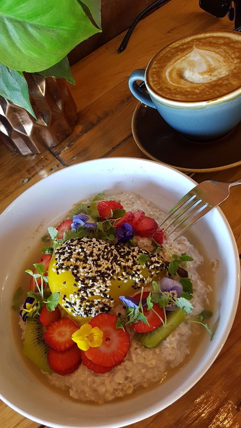 Cornerside Cafe - Internet Find 3