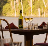 Lakeside Restaurant - Internet Find