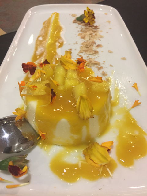 Seasons Hotel Restaurant - Internet Find 1
