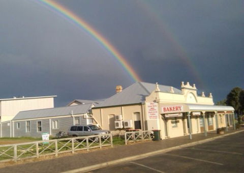 Shipwrecked Gourmet Bakery - Internet Find 0