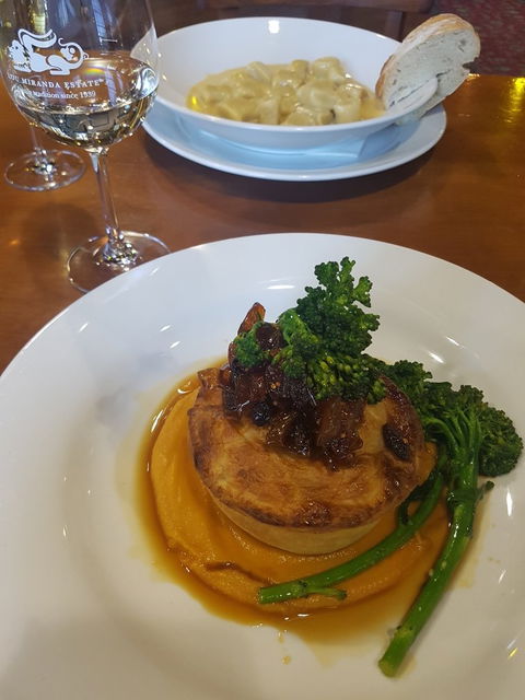 Miranda Restaurant @ Lou Miranda Estate - Internet Find 6