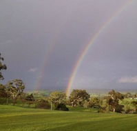 Tenafeate Creek Winery - Internet Find