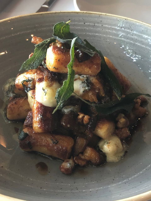 Vintner's Bar And Grill - Internet Find 3