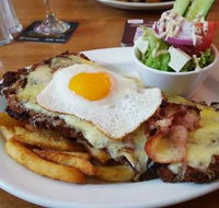 Willunga Hotel - Internet Find