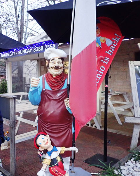 Geppetto's - Internet Find 3