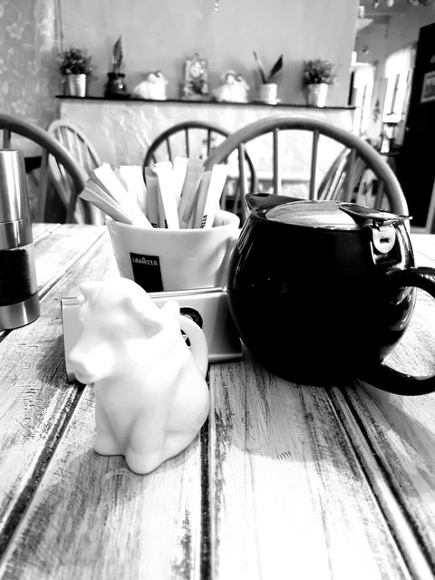 Herbees Cafe - Internet Find 1