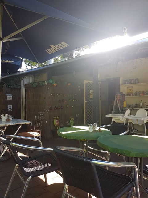 Herbees Cafe - Internet Find 8